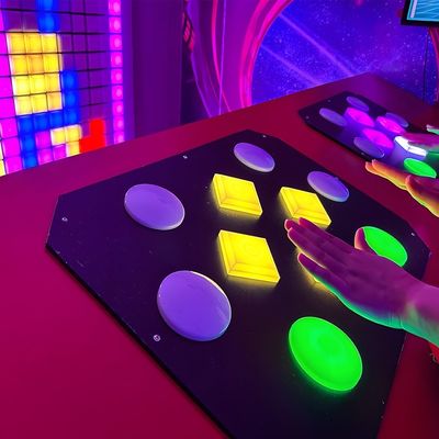 Goede prijs Actief Extreme Handing Kids Team Party Interactief Led Display Activeren Pixel Games online