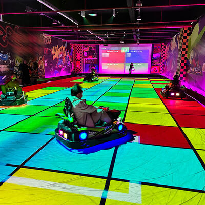 kwaliteit Dynamische projectie karting: High-precision AR Racing met real-time interactieve effecten fabriek