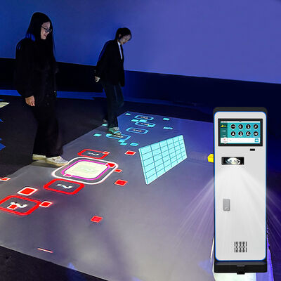 Goede prijs 5000 lumens mobiele interactieve vloerprojector met meer dan 40 games en plug-and-play-implementatie online