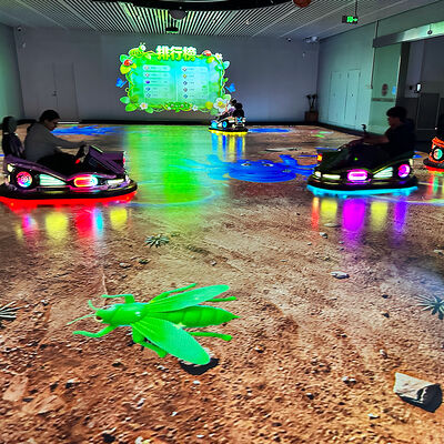 Goede prijs Gepersonaliseerde ontwerp Ground Projection Interaction Bumper Car met 8 ingebouwde games en 36V batterij voor pretparken online