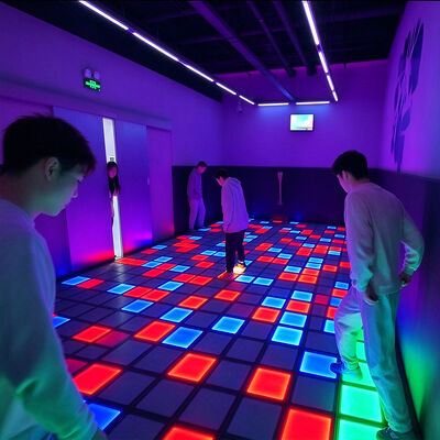 Goede prijs Interactieve LED Vloer met Modulaire 30 x 30 cm Tegels en RGB Kleur met 280+ Ingebouwde Spelniveaus voor Actieve Game LED Vloersystemen online